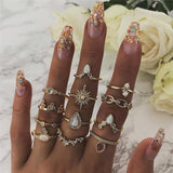 Lyvra | Zestaw złotych pierścionków celestial luxury